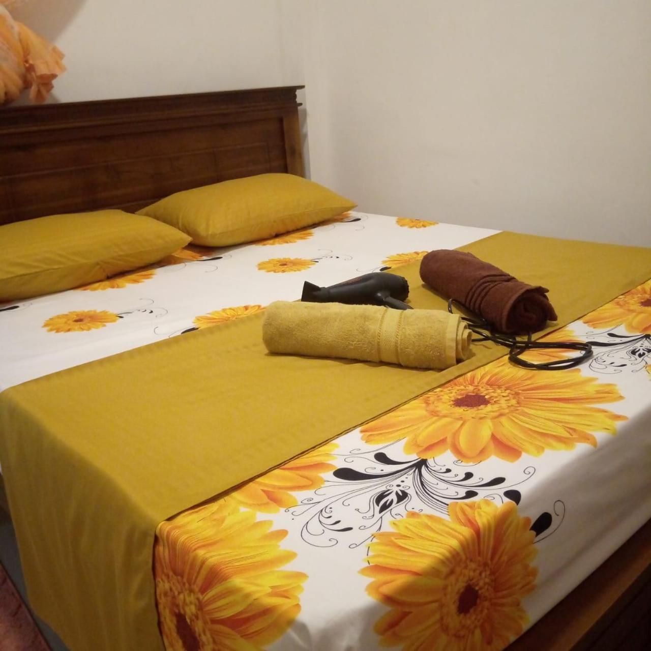 Alexandra Home For Foreign Tourists Only Gampola Exterior photo